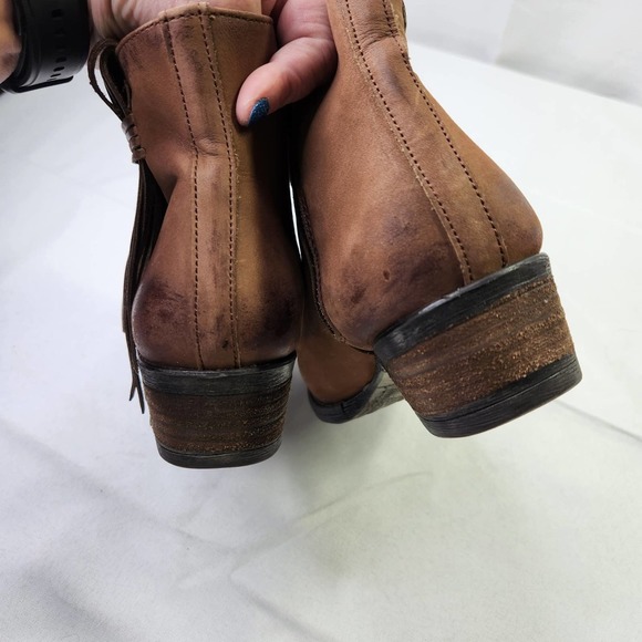 Circle G Size US 7.5 M Womens Leather Round Toe Side Fringe Shortie Boots Tan - Picture 8 of 13